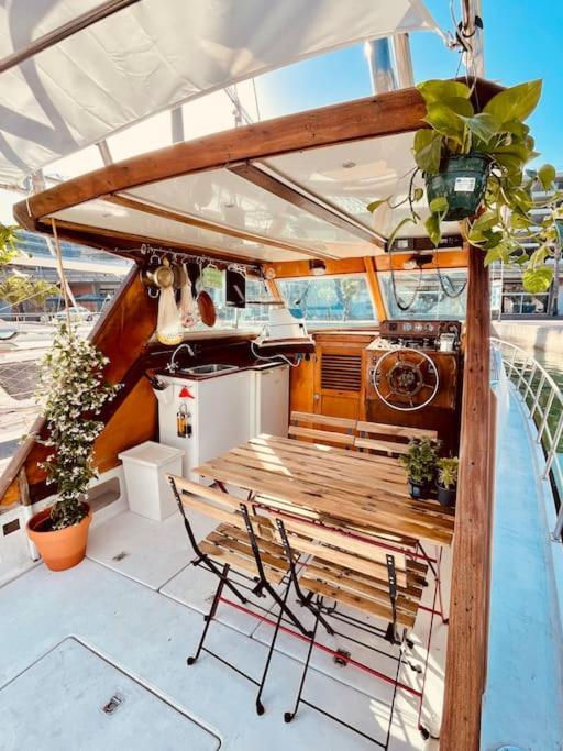 Vintage Classic 70S Boat! Hotel Sant Adria de Besos Buitenkant foto