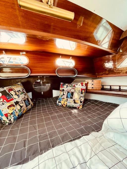 Vintage Classic 70S Boat! Hotel Sant Adria de Besos Buitenkant foto