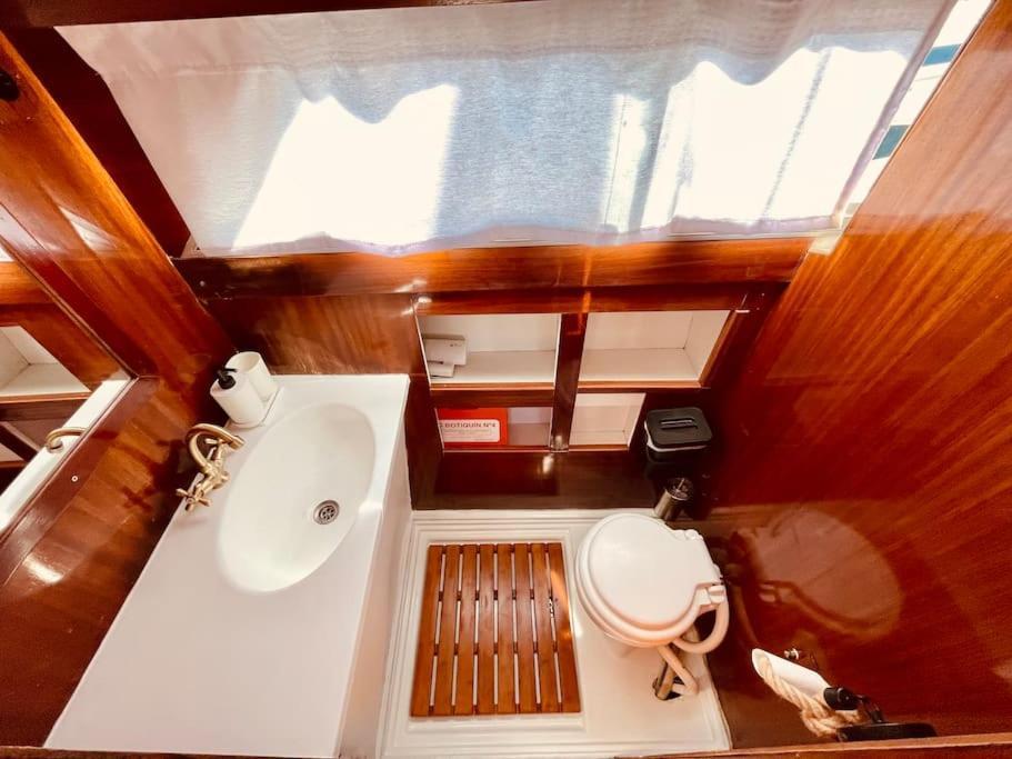 Vintage Classic 70S Boat! Hotel Sant Adria de Besos Buitenkant foto