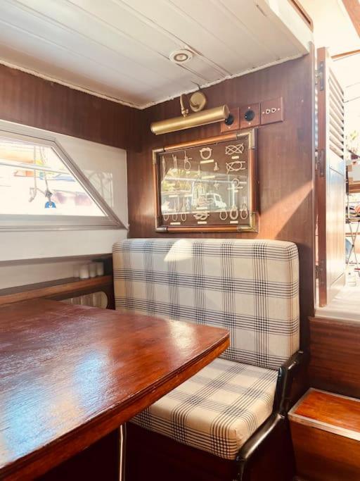 Vintage Classic 70S Boat! Hotel Sant Adria de Besos Buitenkant foto