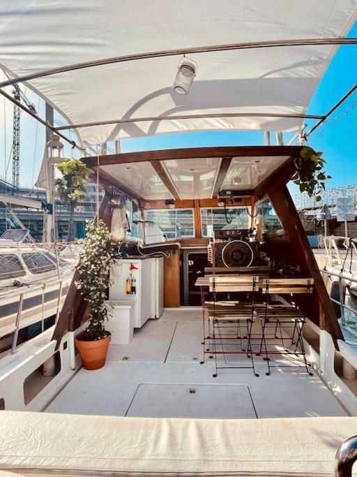 Vintage Classic 70S Boat! Hotel Sant Adria de Besos Buitenkant foto